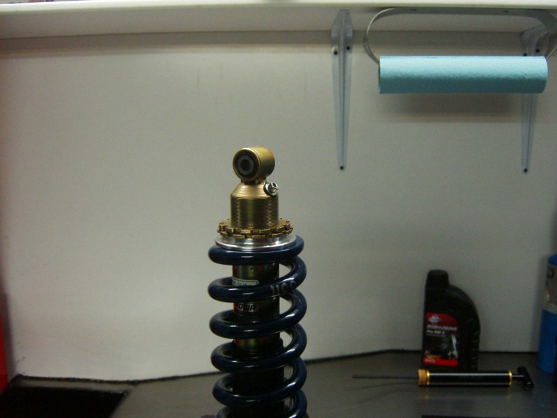 Shock air valve
